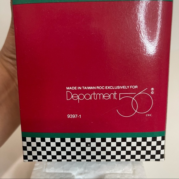 Dept. 56 Merry Makers Ornament Calvin The Candycane Striper Retired 93971 - Picture 8 of 8